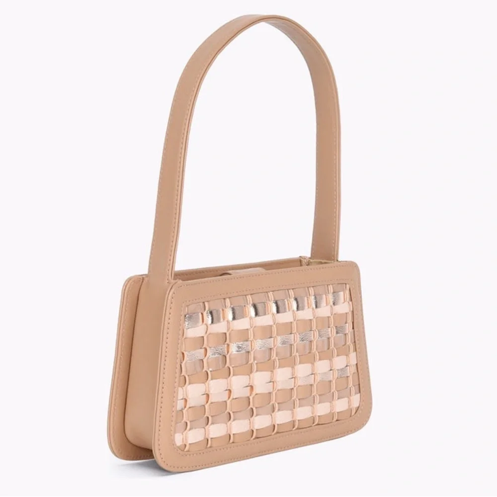 Like New CARA BENEVENIA Baguette Cappuccino Shoulder Bag